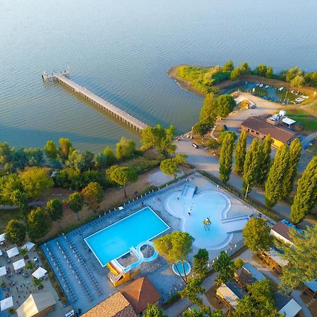 Trasimeno Glamping Resort Magione Eksteriør billede